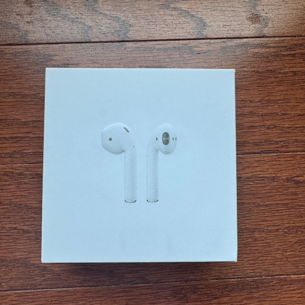 Apple White Earbud Headphones